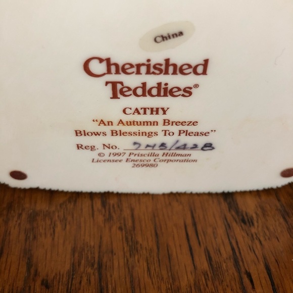 CHERISHED TEDDIES CATHY “AN AUTUMN BREEZE BLOWS BLESSINGS TO PLEASE” FIGURINE 97 - Picture 6 of 13